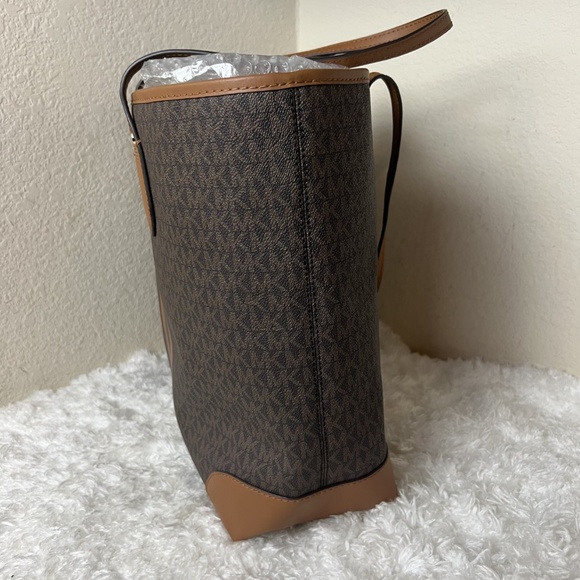 Michael Kors Tote - Picture 3 of 9